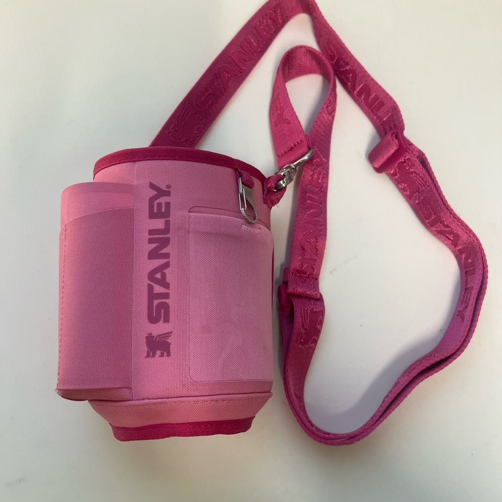 Stanley 40oz Quencher All Day Carry-All